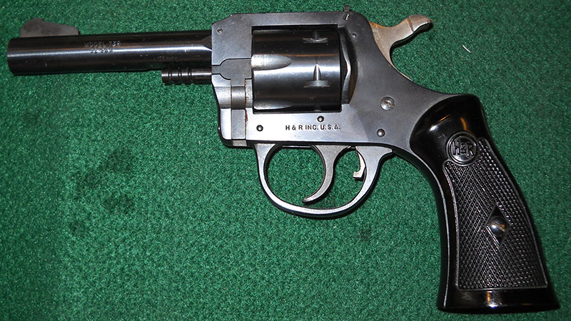 H&R Model 732 revolver, left side